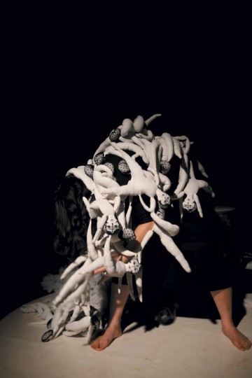L'Ivresse des Profondeurs, spectacle de Sayeh Sirvani, photo : Coraline Charnet
